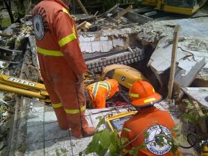 IMG-20150526-00582acc-travail-300x225 IMG-20150526-00582acc-travail-300x225