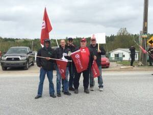 Manifestion-Unifor-22-mai-2015-300x225 Manifestion-Unifor-22-mai-2015-300x225
