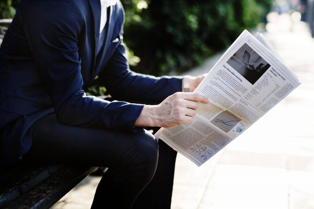 businessman-reading-newspaper-in-the-morning-PTC3YEK-1024x683 businessman-reading-newspaper-in-the-morning-PTC3YEK-1024x683