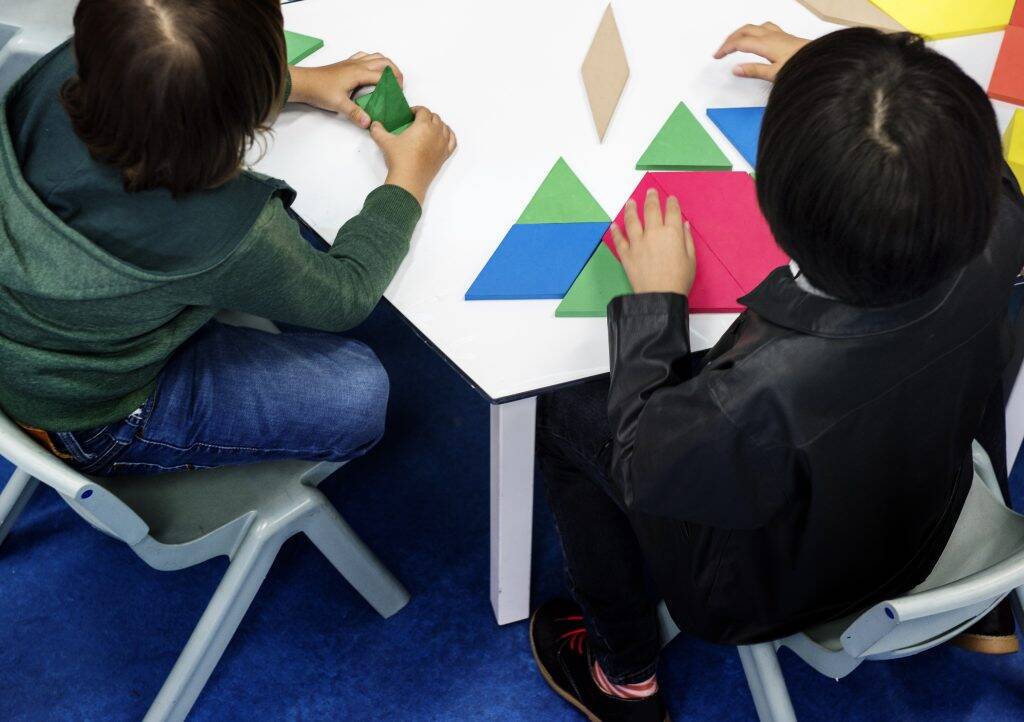 group-of-diverse-students-at-daycare-PD96NC2-1024x722 group-of-diverse-students-at-daycare-PD96NC2-1024x722