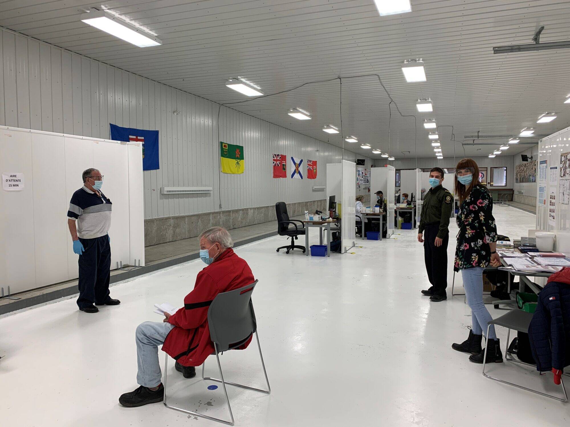 photo vaccination - Sûreté du Québec
