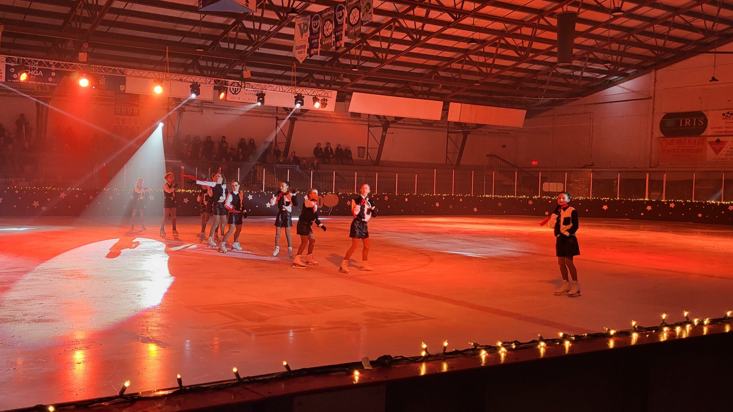 Le Club lan A Pr sent Ses toiles Sur Glace Samedi Dernier CHGA le-club-lan-a-pr-sent-ses-toiles-sur-glace-samedi-dernier-chga