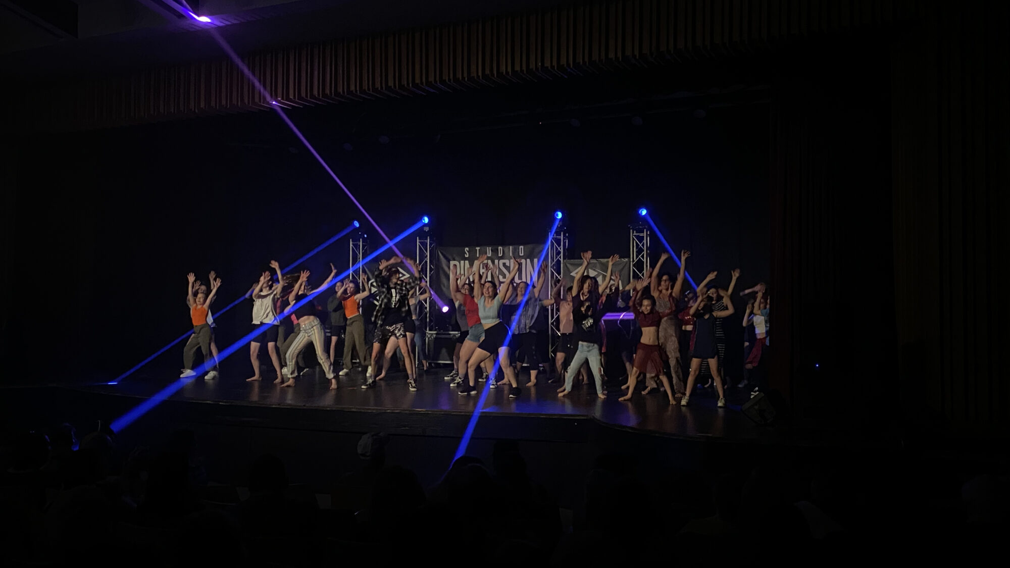 Dimension danse Spectacle fin d'année 2023