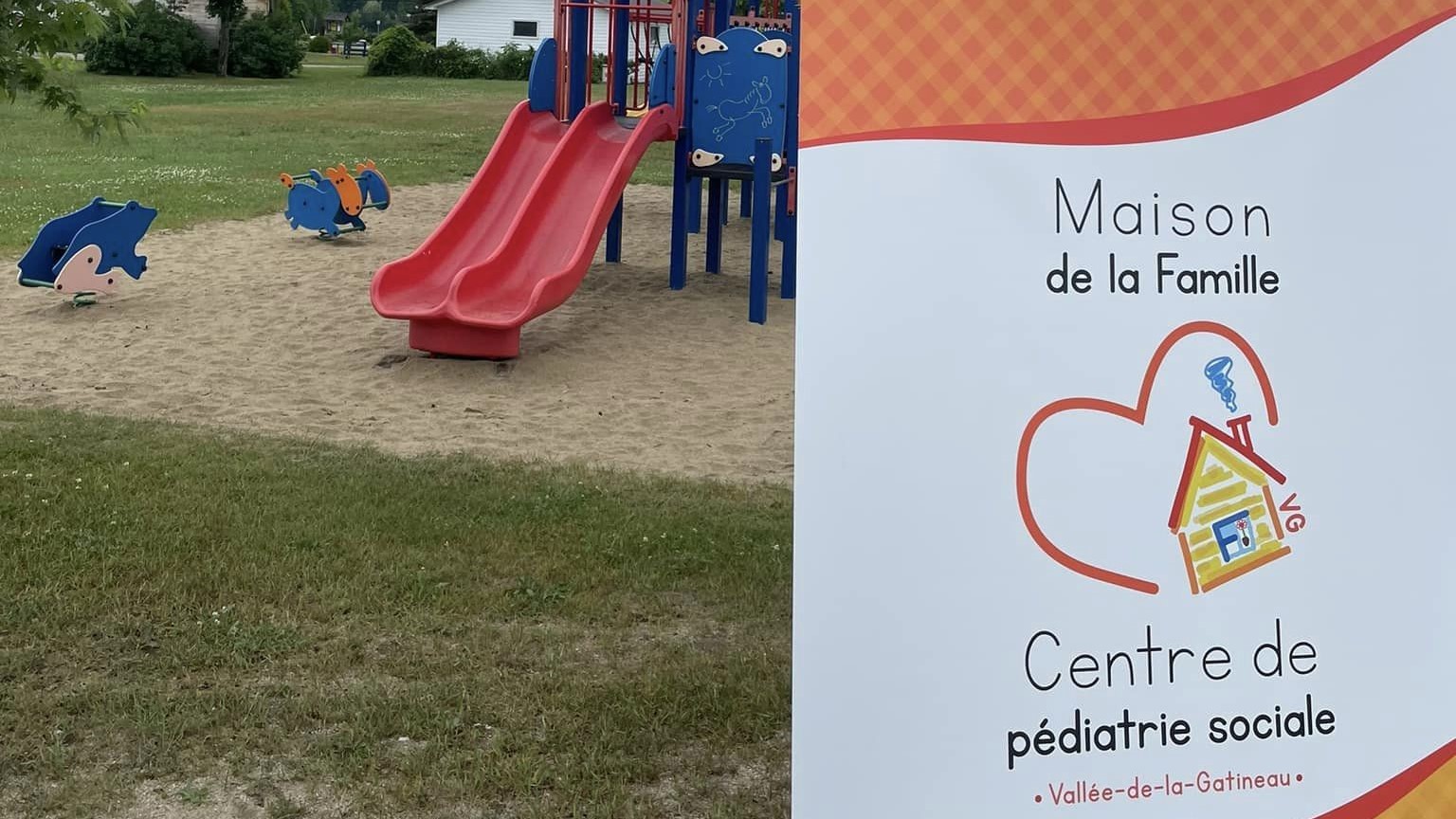 Maison de la famille sortie au parc