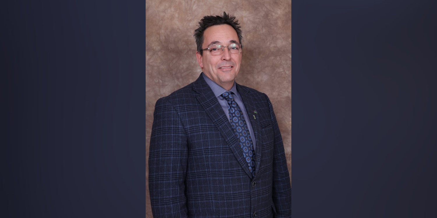 Steven Rondeau Centre de services scolaire des Hauts-Bois-de-l'Outaouais : Nadine ...