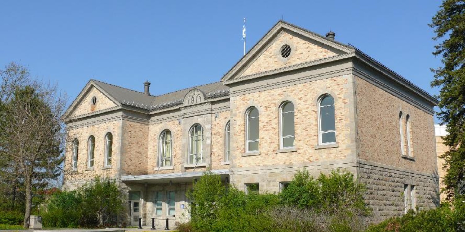 Palais de justice de Mont-Laurier