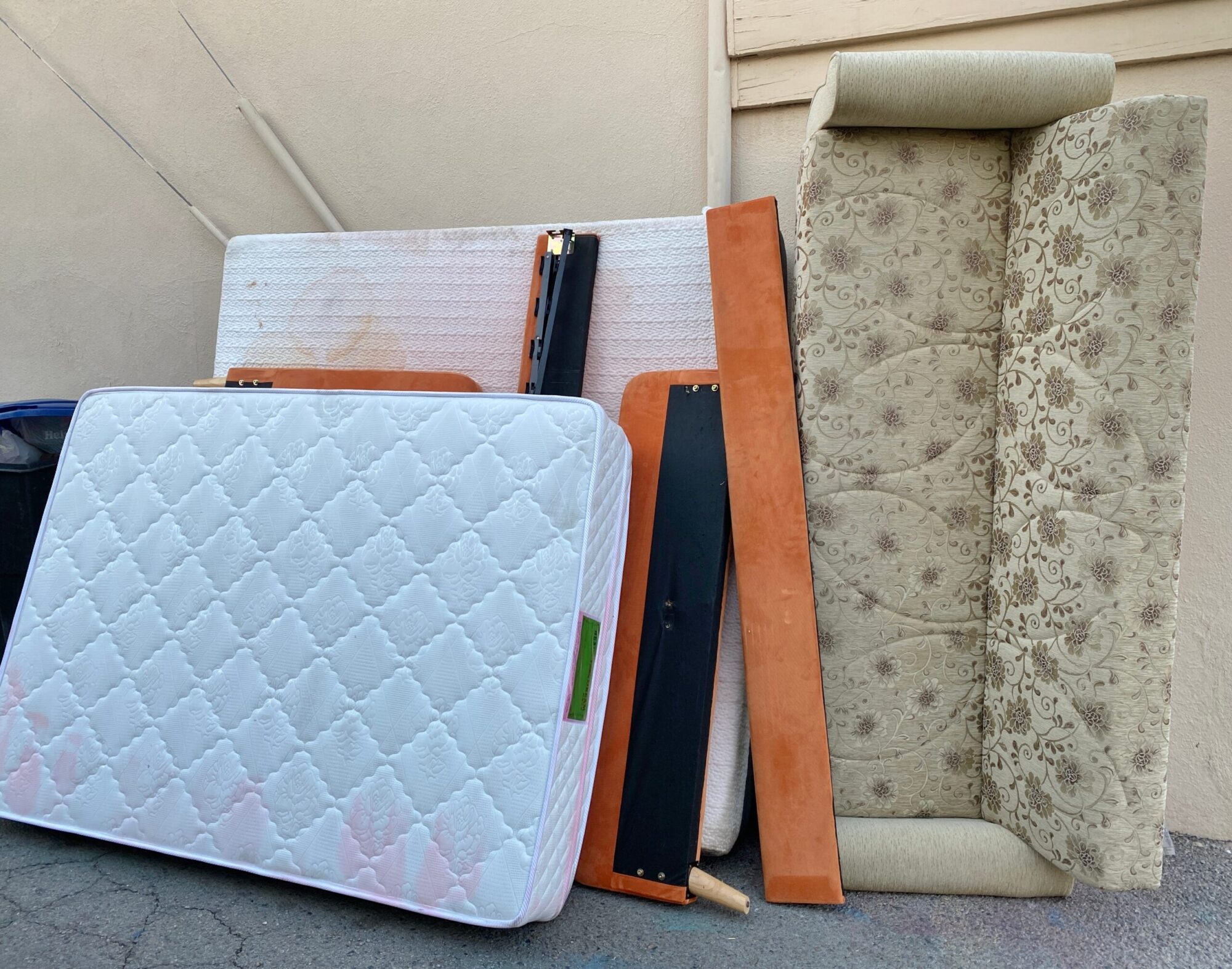 Meubles, encombrants, à jetter