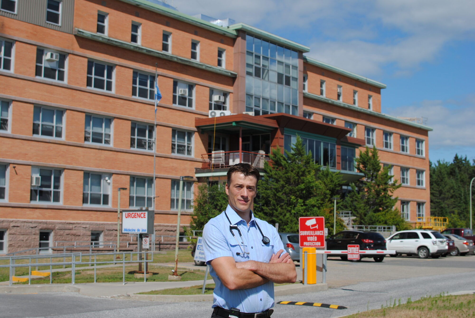 Dr Guillaume Charbonneau