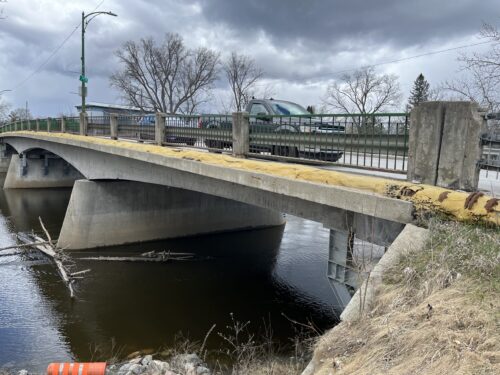 Pont rivière Désert Maniwaki mai 2026 12 crédit CHGA FM Simon Dominé