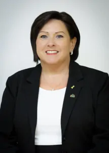 Diane-Nault-presidente-de-la-CSHBO-215x300-1511386029