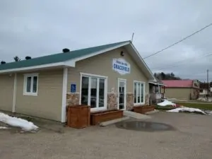 hotel-de-ville-gracefield-2-300x225
