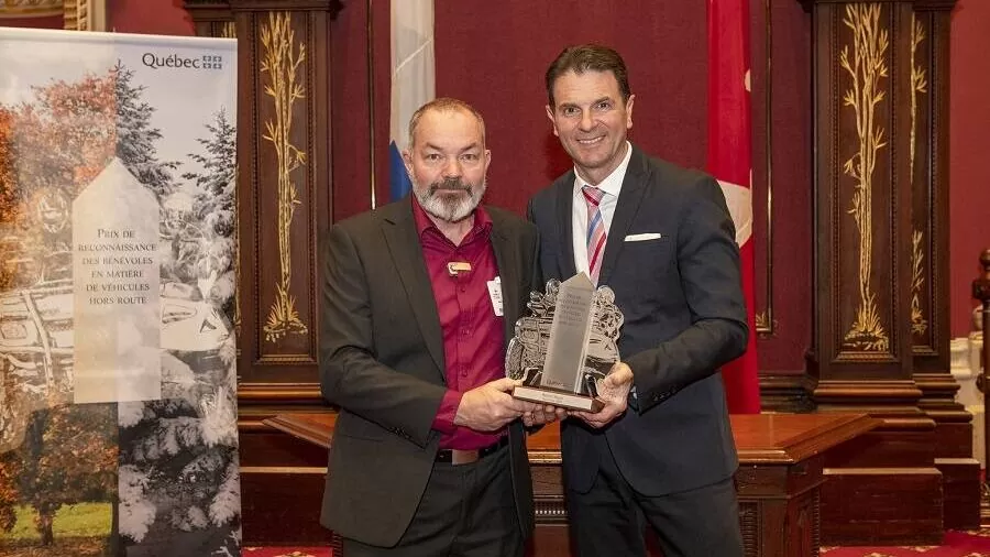 Benoit-Major-président-du-Club-Quad-Vallée-de-la-Gatineau-reconnaissance-du-MTQ-2