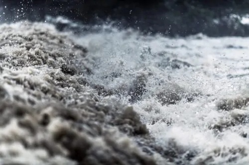 Eau chute riviere inondation
