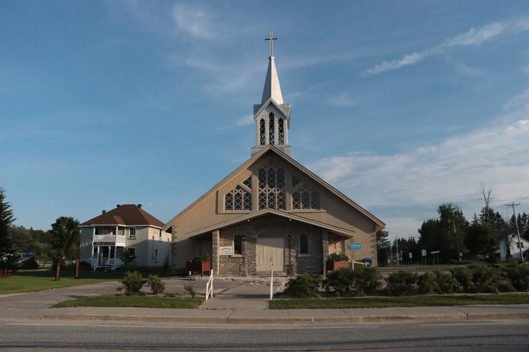 Église - Blue Sea