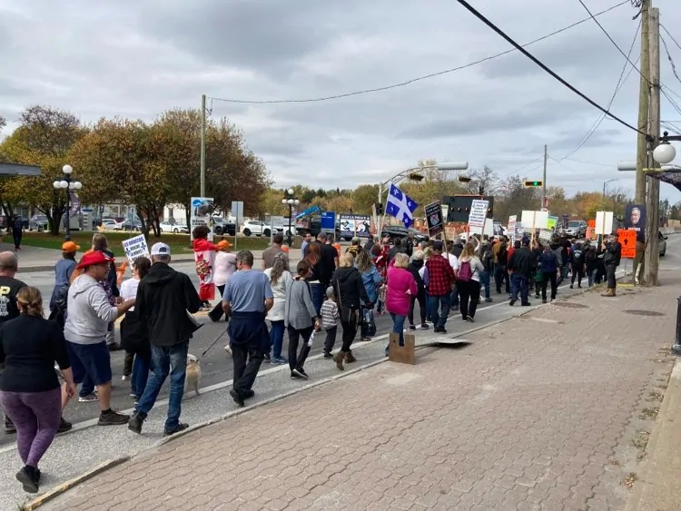Manif anti-vaccin Maniwaki