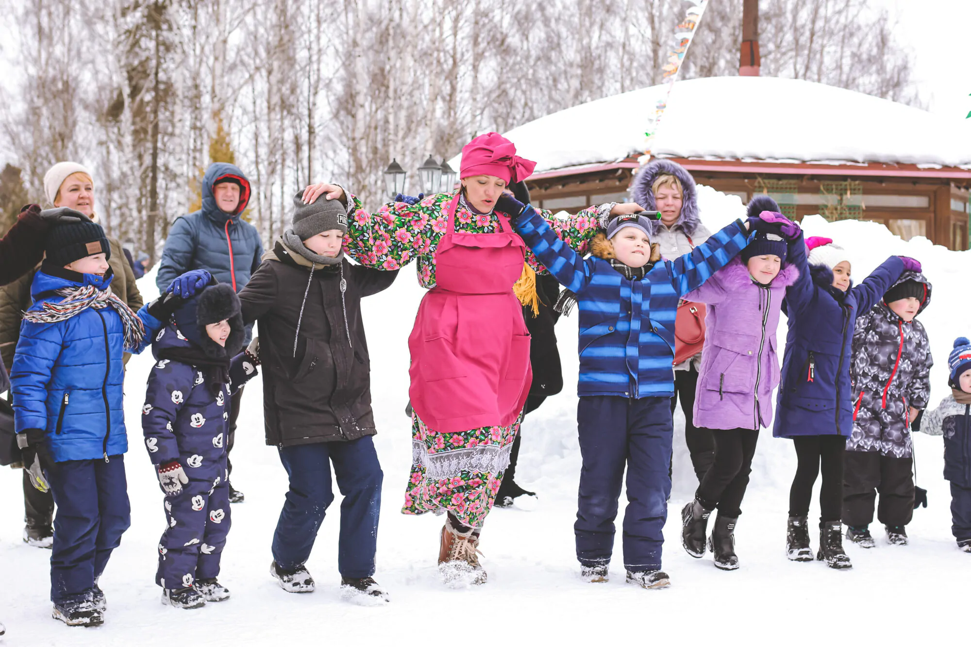 Personnes au carnaval d'hiver