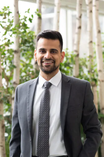 Joey Suri Vice-président Jeune Barreau de Montréal 2022