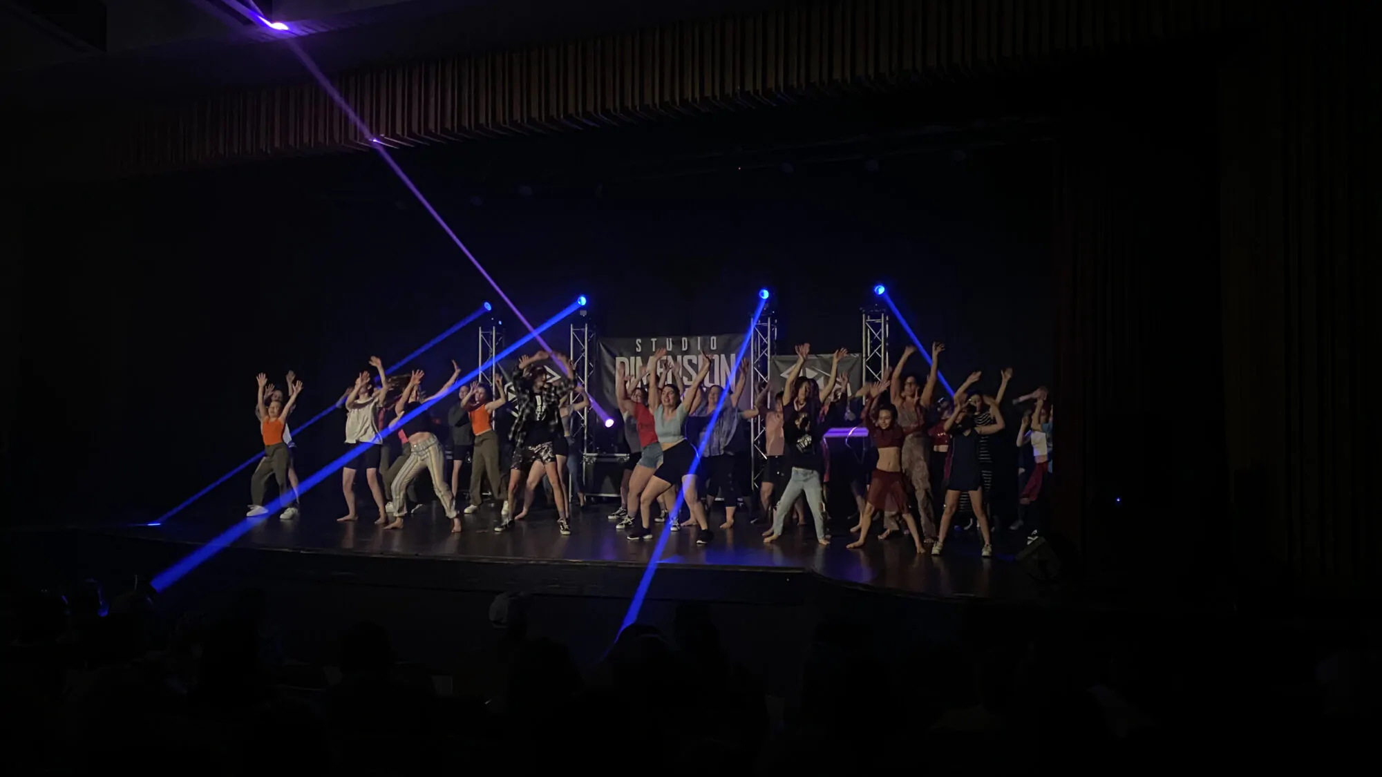 Dimension danse Spectacle fin d'année 2023