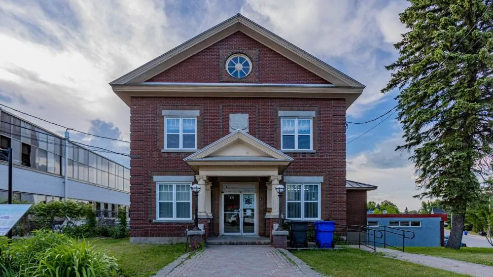 270 Notre-Dame