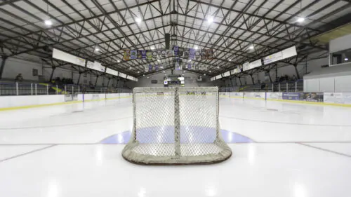 Centre sportif Gino-Odjick glace