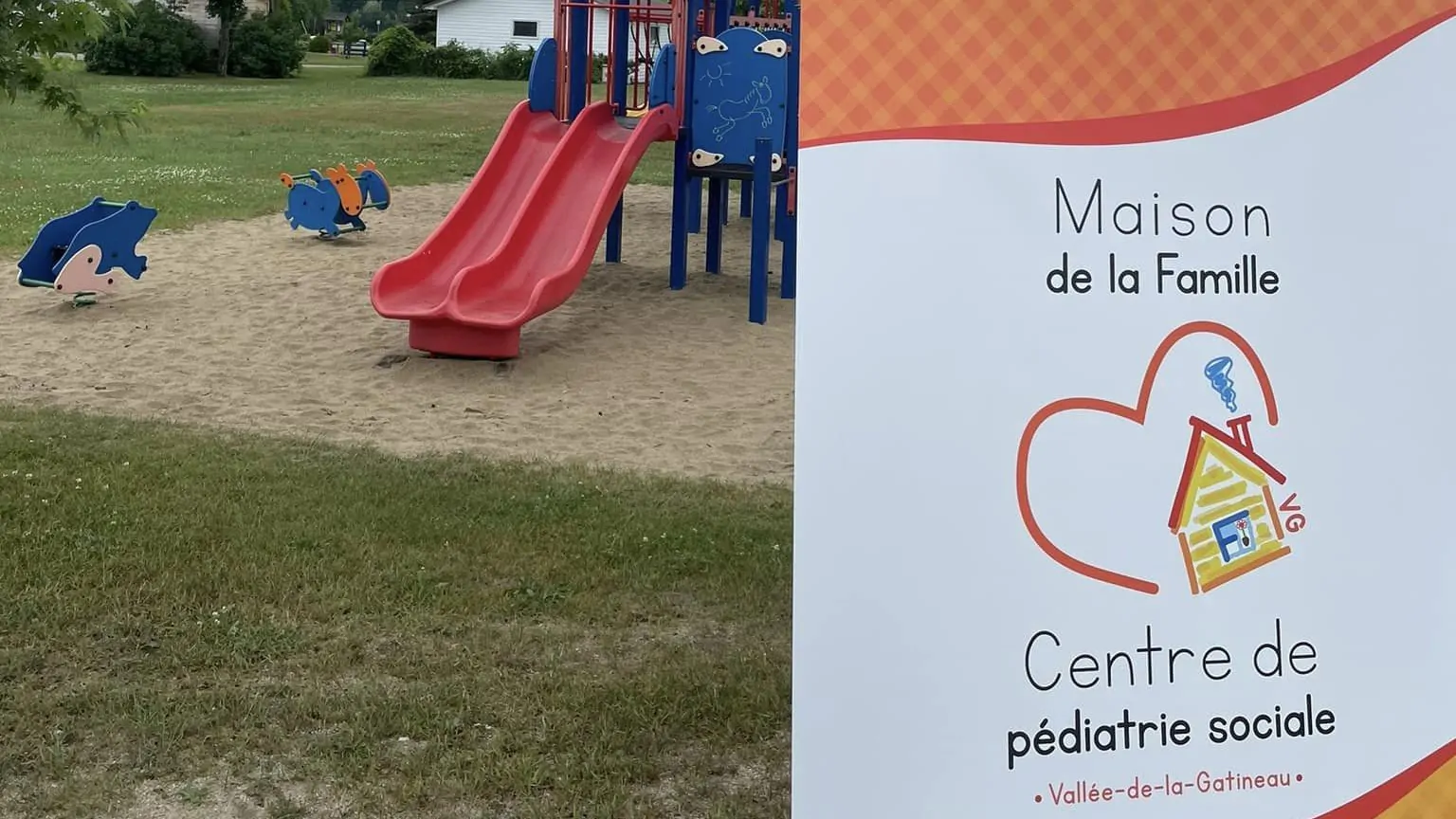 Maison de la famille sortie au parc