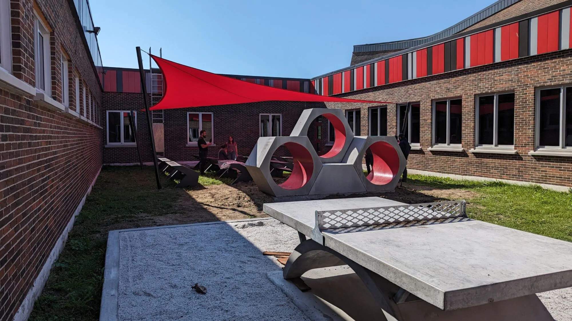 espaces-perdus-et-retrouves-cour-interieure