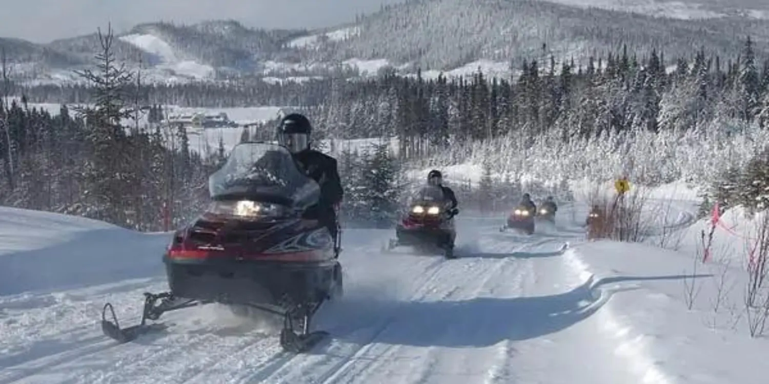 Motoneige skidoo