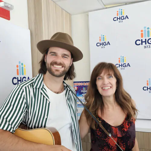 chanteur cast