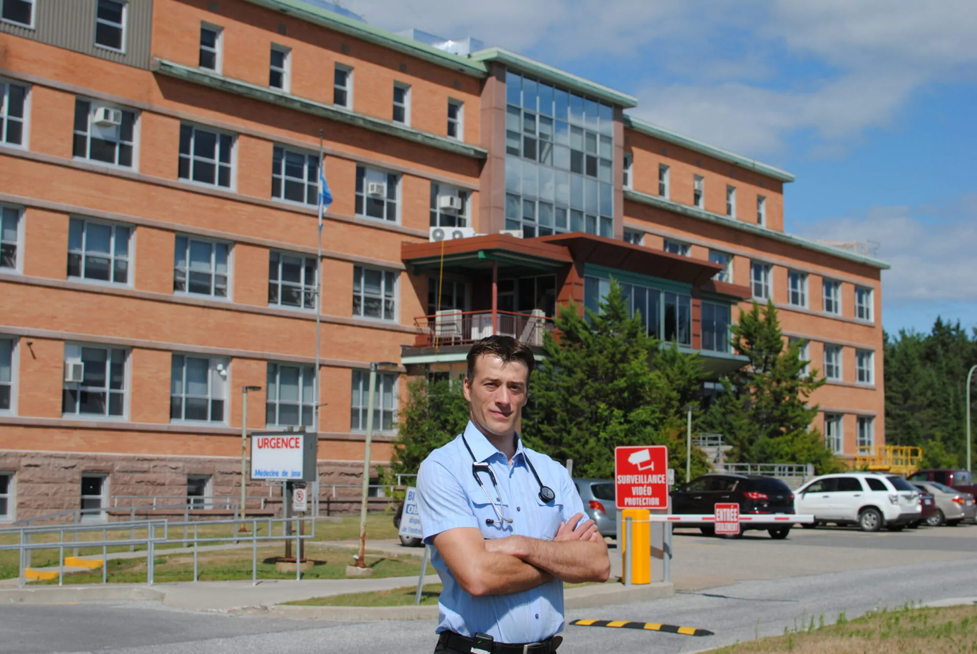 Dr Guillaume Charbonneau