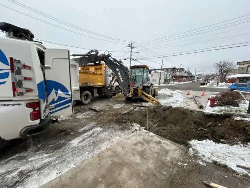 bris aqueduc rue Commerciale Maniwaki 2